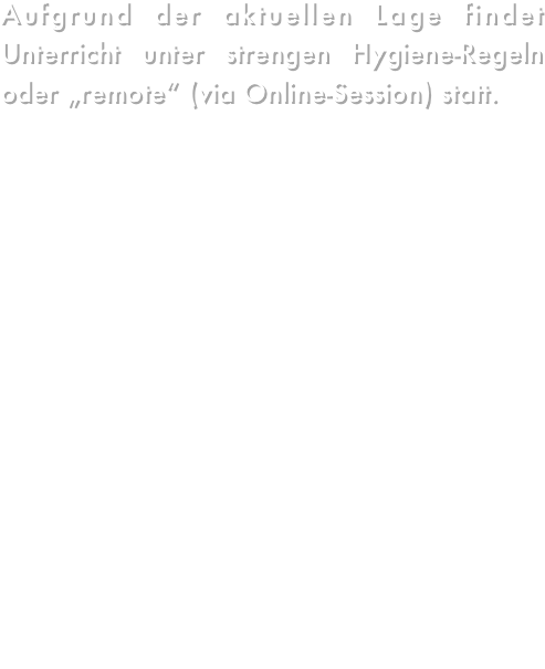Aufgrund der aktuellen Lage findet Unterricht unter strengen Hygiene-Regeln oder „remote“ (via Online-Session) statt.

Klavierspielen bedeutet für uns leben, Freude, und Bewegung verstehen.
Wir haben uns die Worte Frédéric Chopins „Geschmeidigkeit ist das Wichtigste“ zu Herzen genommen und daraus unser ganz eigenes Verständnis des Klavierspielens entwickelt.

Unser „Körperorientiertes Klavierspielen“ ist in seiner Form einzigartig und ganzheitlich.

Von Anfang an lernen Sie bei uns Sicherheit und Spaß beim Umgang mit dem Klavier und wie die Einfachheit eines Bewegungsablaufs, in Verbindung mit natürlicher Körperbewegung, den musikalischen Fluss bestimmt.

Unsere Körperorientierte Methode zeigt auf einfache, leicht verständliche und vor allem leicht zu erlernende Weise, wie überflüssige Spannungen in Lockerheit verwandelt werden und wie Ausdruck, Pianistik, Präzision, Geschwindigkeit und Klang spielerisch durch den korrekten Einsatz von Kraft und Energie entstehen.

Wir sind von unsere Methode sogar so überzeugt, dass wir sagen:
„JEDER KANN ES LERNEN“  
